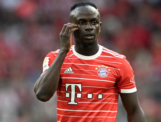 Gracz Bayernu Monachium Sadio Mane Wyp aca 70 Euro Miesi cznie Ka demu 
